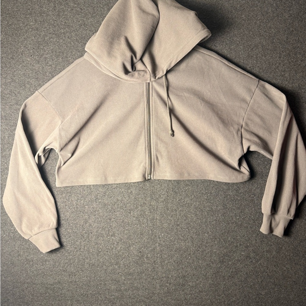 UNIVERSAL‎ THREAD WOMENS M HOODIE CROPPED FULL ZIP RIBBED TAUPE COQUETTE Y2K 90S